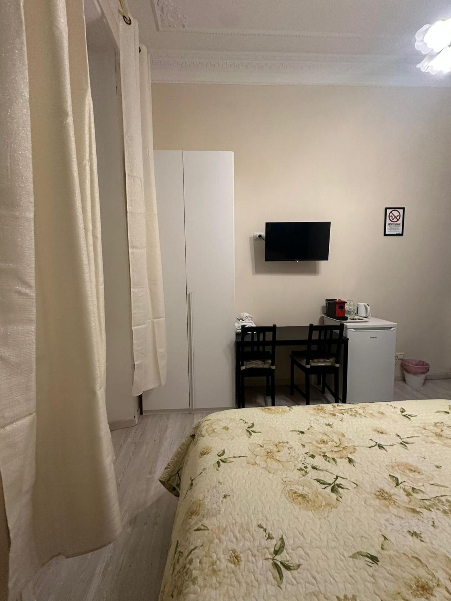 Marcelina Holidays Rooms ローマ エクステリア 写真